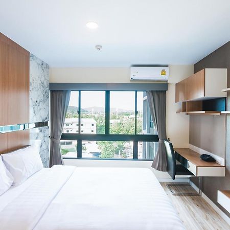 Akira Hotel Си Рача Екстериор снимка