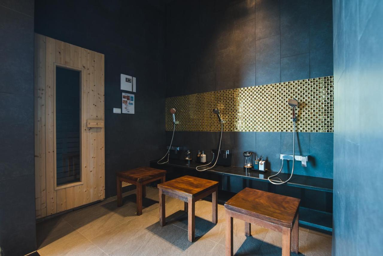 Akira Hotel Си Рача Екстериор снимка